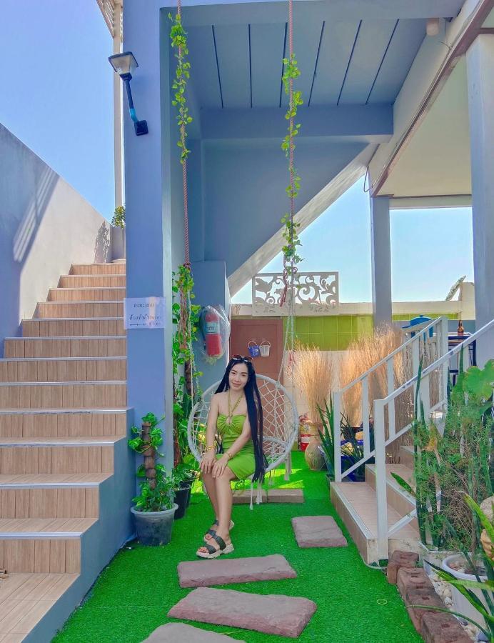Bed and Breakfast Baan Tipsukon Koh Larn Exterior foto