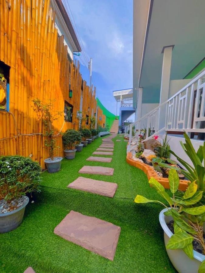 Bed and Breakfast Baan Tipsukon Koh Larn Exterior foto