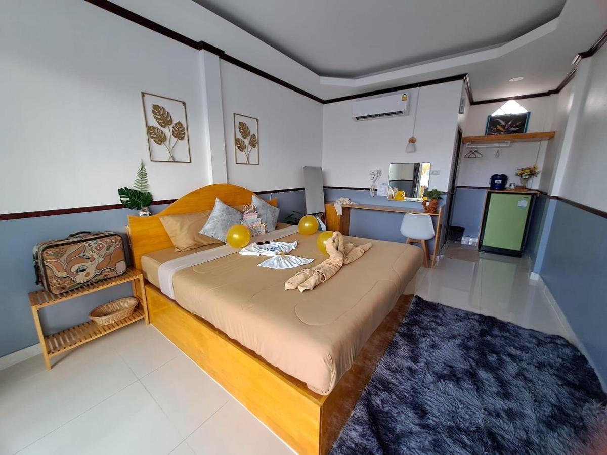 Bed and Breakfast Baan Tipsukon Koh Larn Exterior foto